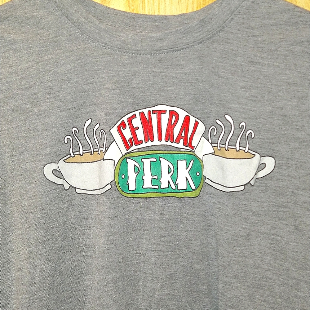 👭FRIENDS shirt, size XS